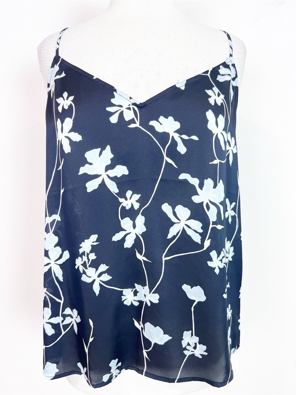 EQUIPMENT FEMME LAYLA CAMISOLE NAVY BLUE FLORAL SLEEVELESS SILKY TANK TOP SZ XL